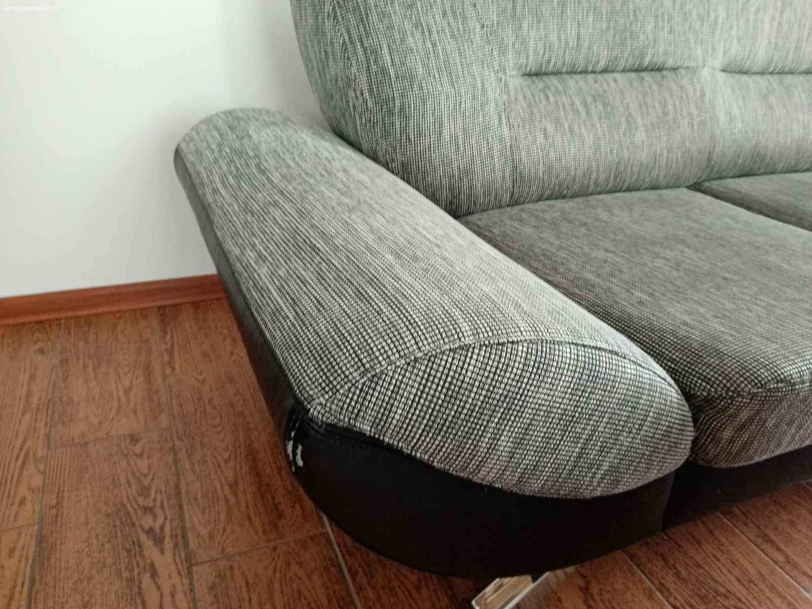 Daruji sedačku. Daruji používanou sedačku 2+3