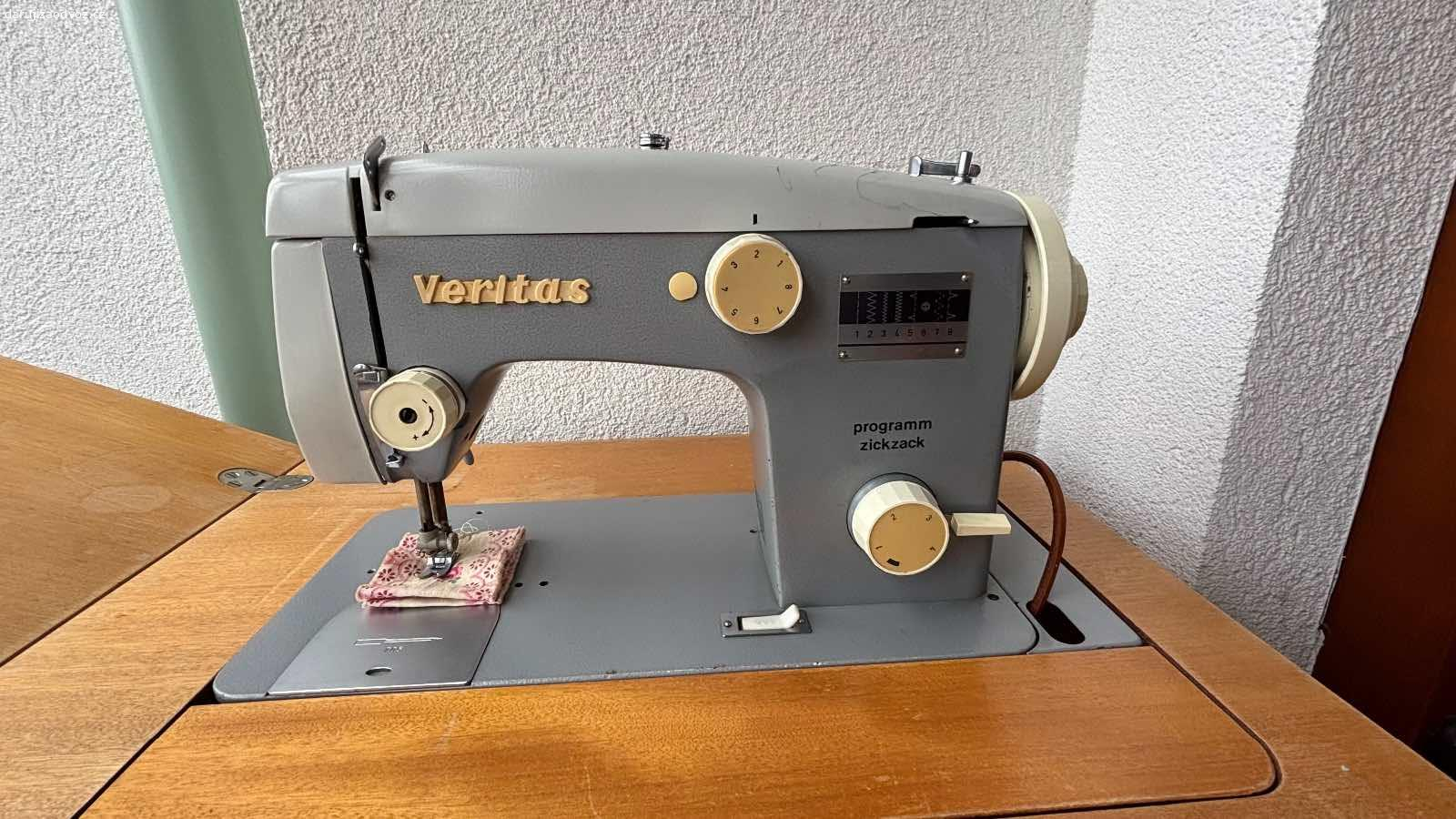 Daruji šicí stroj. Daruji za odvoz šicí stroj Veritas.