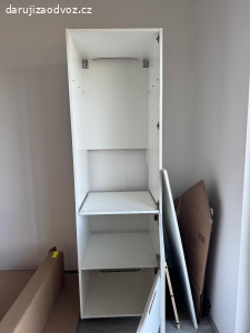 Daruji skříň na vestavnou lednici IKEA