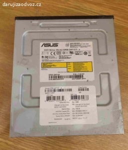 Daruji součástky na stolní počítač.