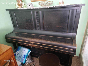 Daruji staré pianino