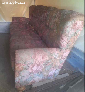 Daruji starší gauč