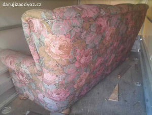 Daruji starší gauč