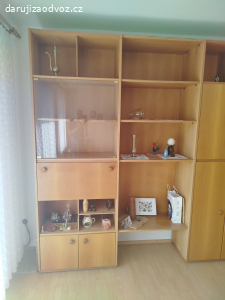 Daruji stěnu do obývacího pokoje.