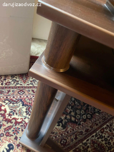Daruji stolek po tv.