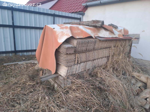 Daruji střešní tašky