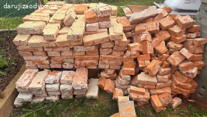 Daruji suť a cihly