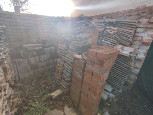 Daruji suť a staré tašky