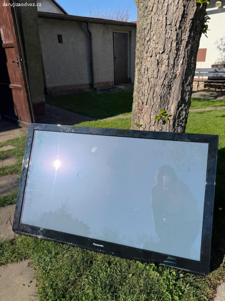 Daruji televizi Panasonic 50”