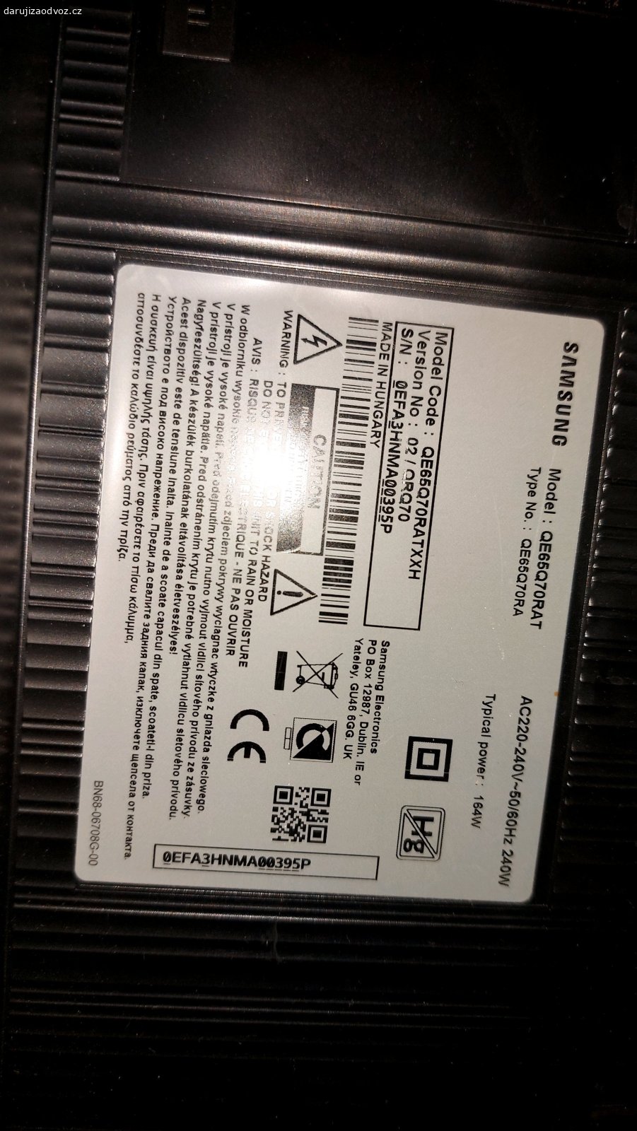 Daruji televizi Samsung. Daruji televizi Samsung QE65Q70RATXXH z modelové řady Q70R (rok výroby 2019) na součástky. 
Se stojanem - lze ji umístit na zem.
+ kabel pro zapojení do zásuvky +ovladače. 
Funkční zvuk, ovládání, ale poškozené podsvícení - viz fotografie. 
(Pořizovací cena 50000,-) 
Tak snad najde svého kutila, co se ji ujme. :)