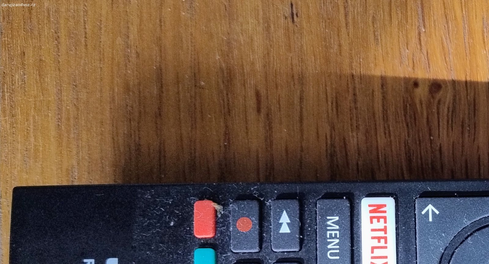 Daruji televizi. Daruji funkční TV značky JVC ,včetně ovladače