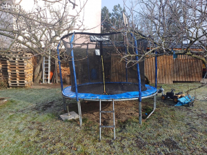 Daruji trampolínu Marimex 305 cm