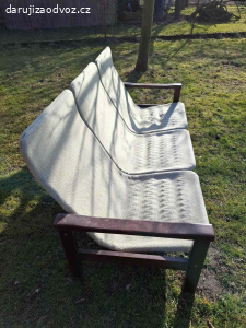 daruji trojsedačku  a křeslo