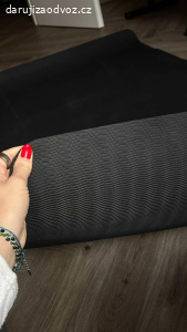 REZERVACE! Daruji velkou podložku na cvičení