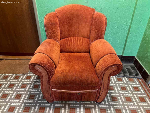 Daruji velký čalouněný ušák