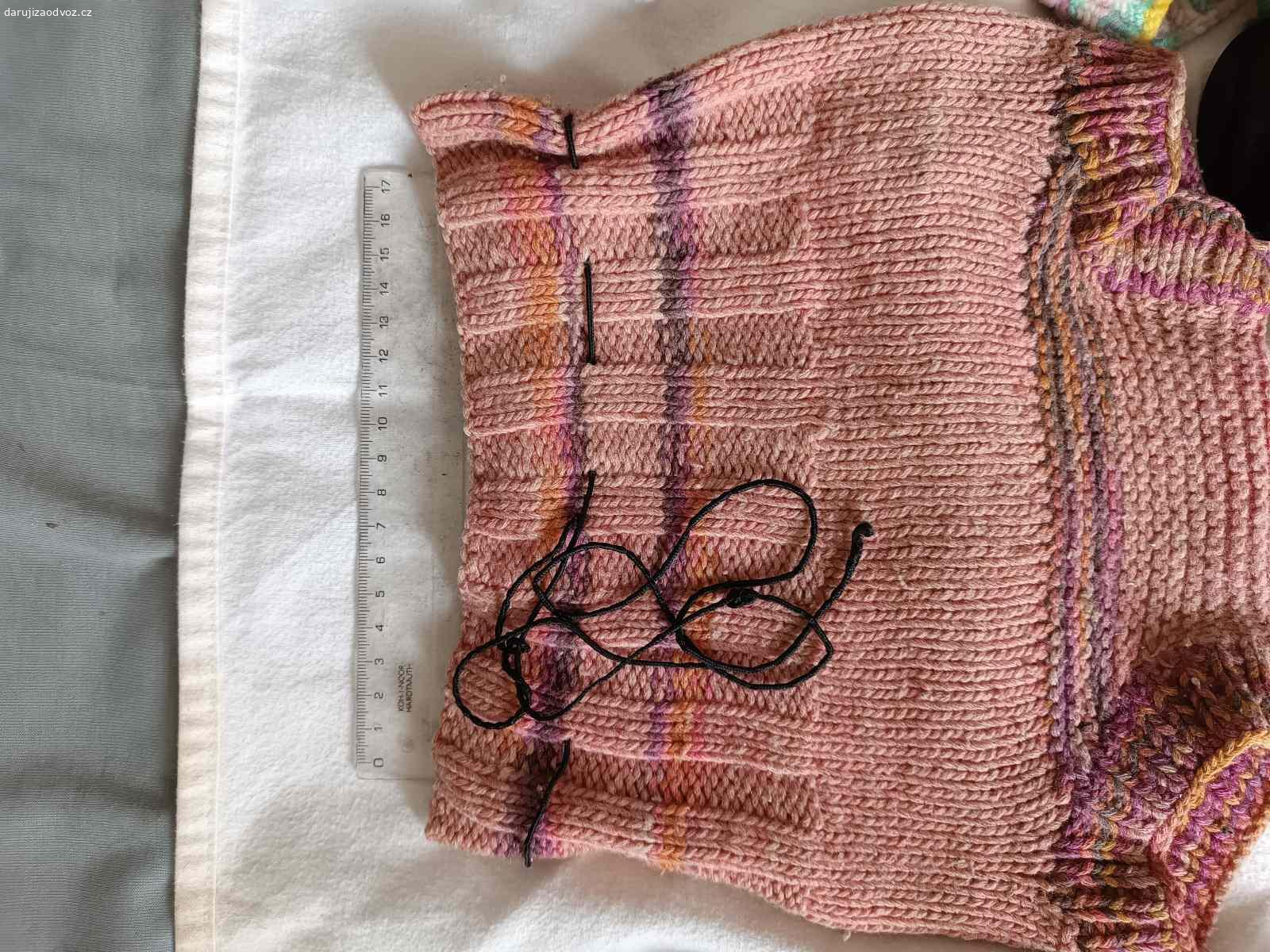 Daruji vlňáčky, vlněné svrchňáčky na pleny. Daruji vlňené svrchní kalhotky na pleny včetně lanolinu. Pletené z merino vlny. Za odvoz nebo poštovné.