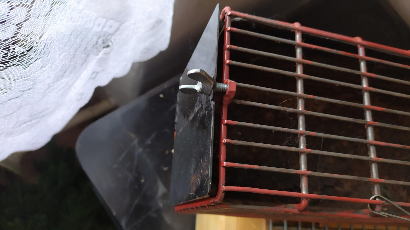 Vyměním za instantní  jihlavanku. sestavu pro pískomily nebo křečky klec plus skříňka