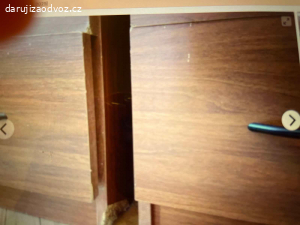 Daruji za odvoz 2 komody