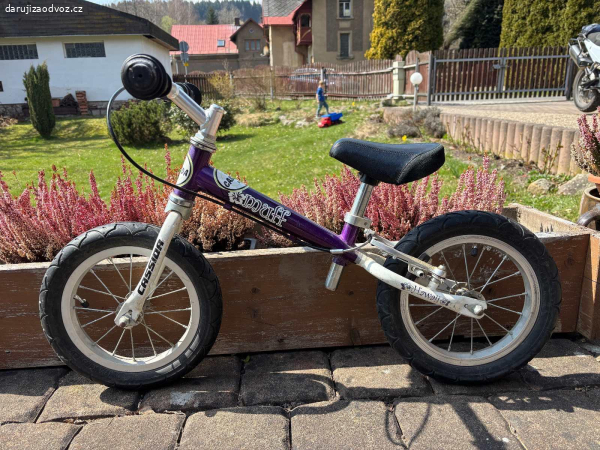 Daruji za odvoz dětské odražedlo