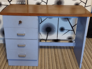Daruji za odvoz dětský psací stůl se šuplíky