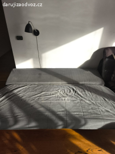 Daruji za odvoz dvě starší pohovky Bedddinge Ikea