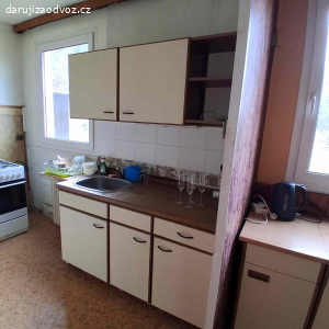 Daruji za odvoz kuchyňskou linku