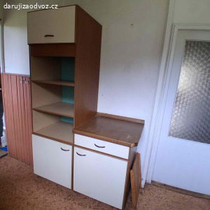 Daruji za odvoz kuchyňskou linku