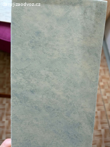 Daruji za odvoz modré obkladačky 250x200