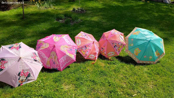 Daruji za odvoz pět dětských deštníků
