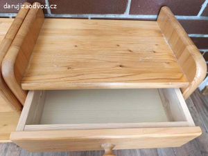 Daruji za odvoz postel a noční stolky