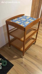 Daruji za odvoz přebalovací pult