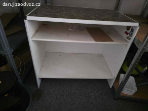 Daruji za odvoz prodejni pult