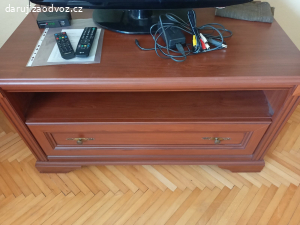 Daruji za odvoz starší vybavení domu