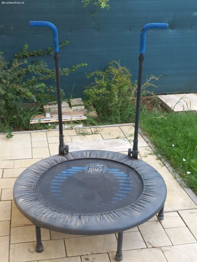 Daruji za odvoz trampolínu