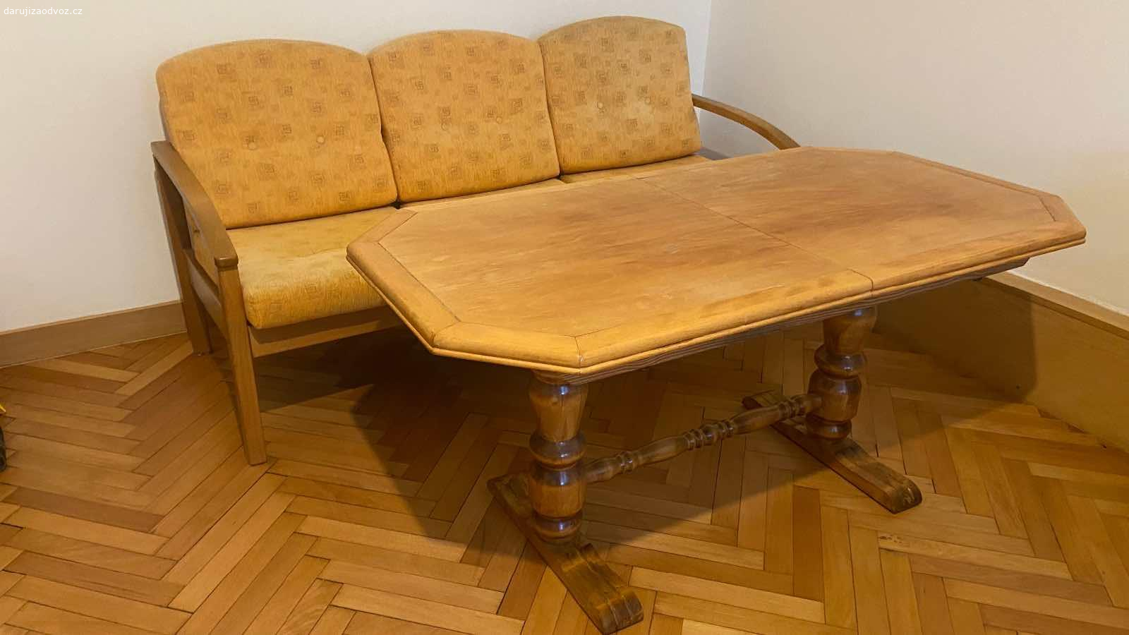 Daruji za odvoz trojsedačku a stůl - Nábytek - Daruji za odvoz