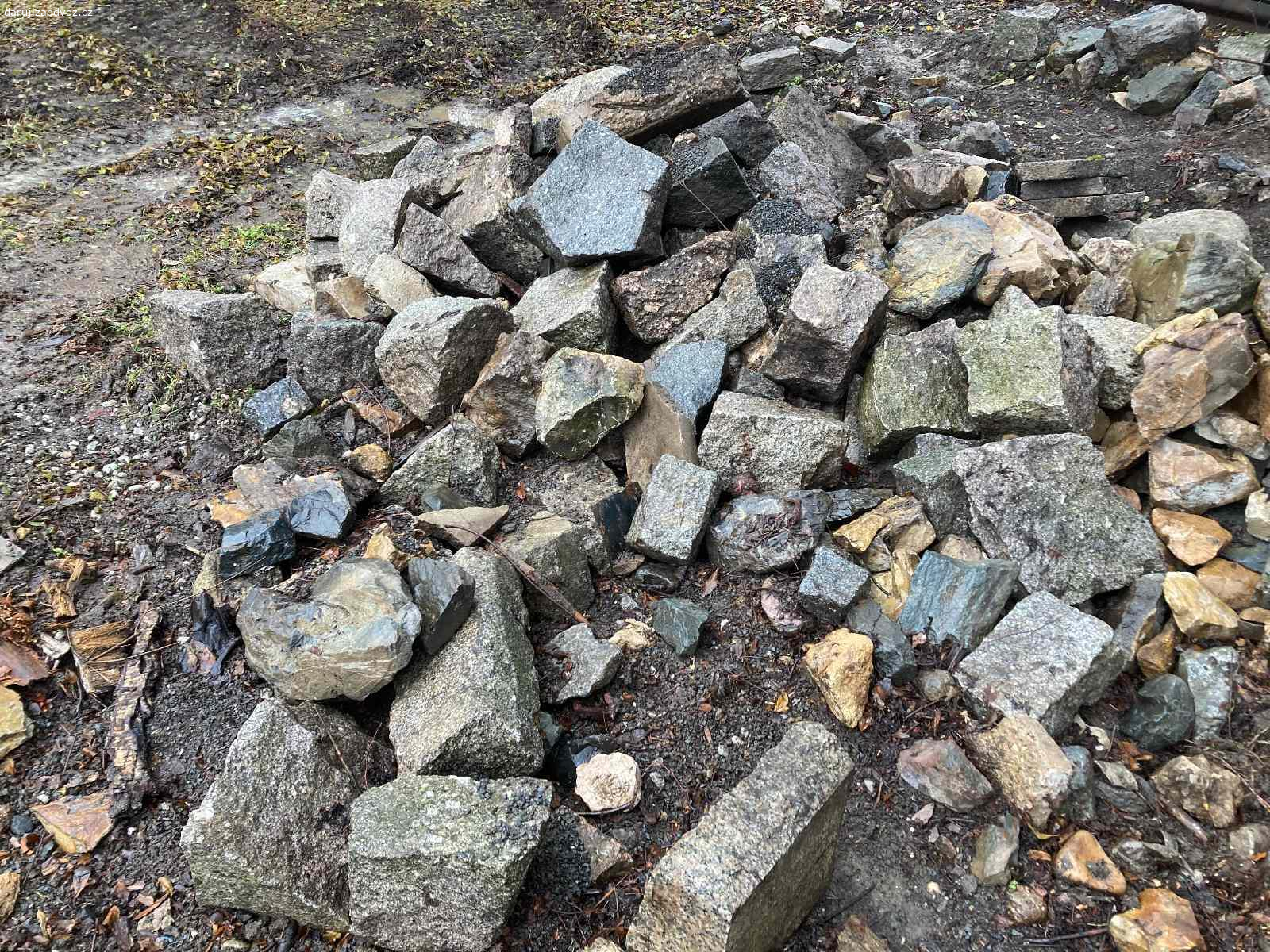 Daruji za odvoz žulové kameny!. Daruji za odvoz žulové kameny. Různé velikosti.
Nakládku a dopravu mohu zařídit.