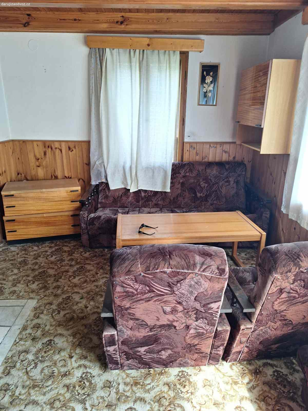 Daruji za odvoz. Daruji za odvoz sedaci soupravu,skrině,malou kuchyňskou linku,nádobi.