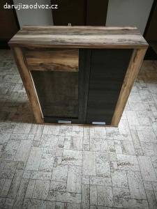 Daruji závěsnou skříňku