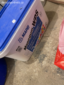 Daruji zbytky stavebních materiálů