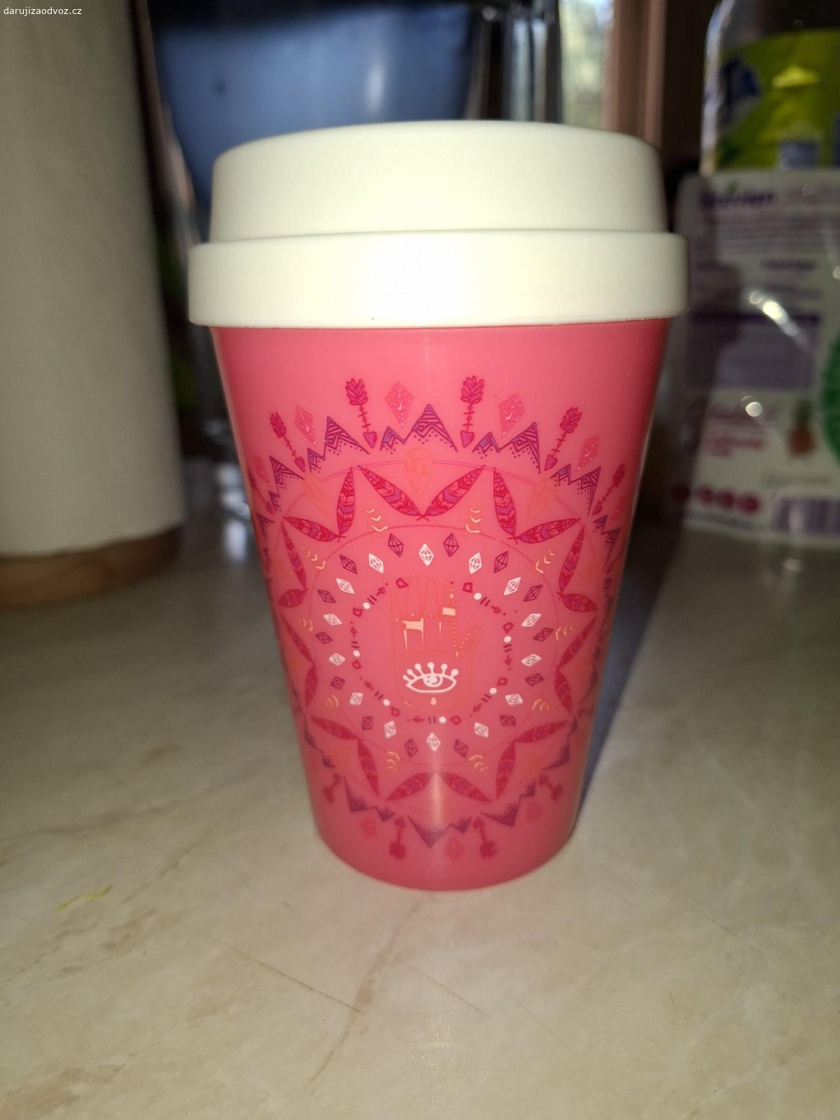 Daruji. Dariji termohrnky, starsi termo lahve.