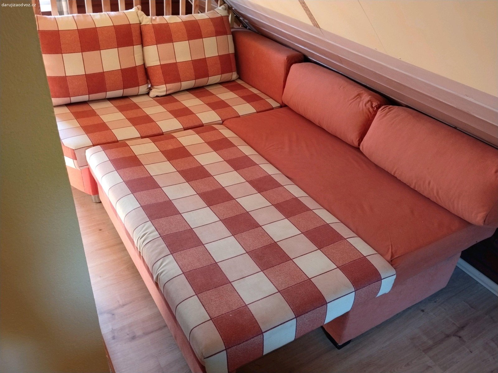 daruji. rozkládací pohovka