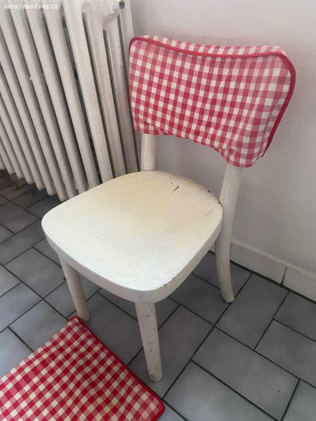 Detska drevena zidlicka