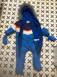 Dětská kombinéza 9-12 měsíců s rukavicemi