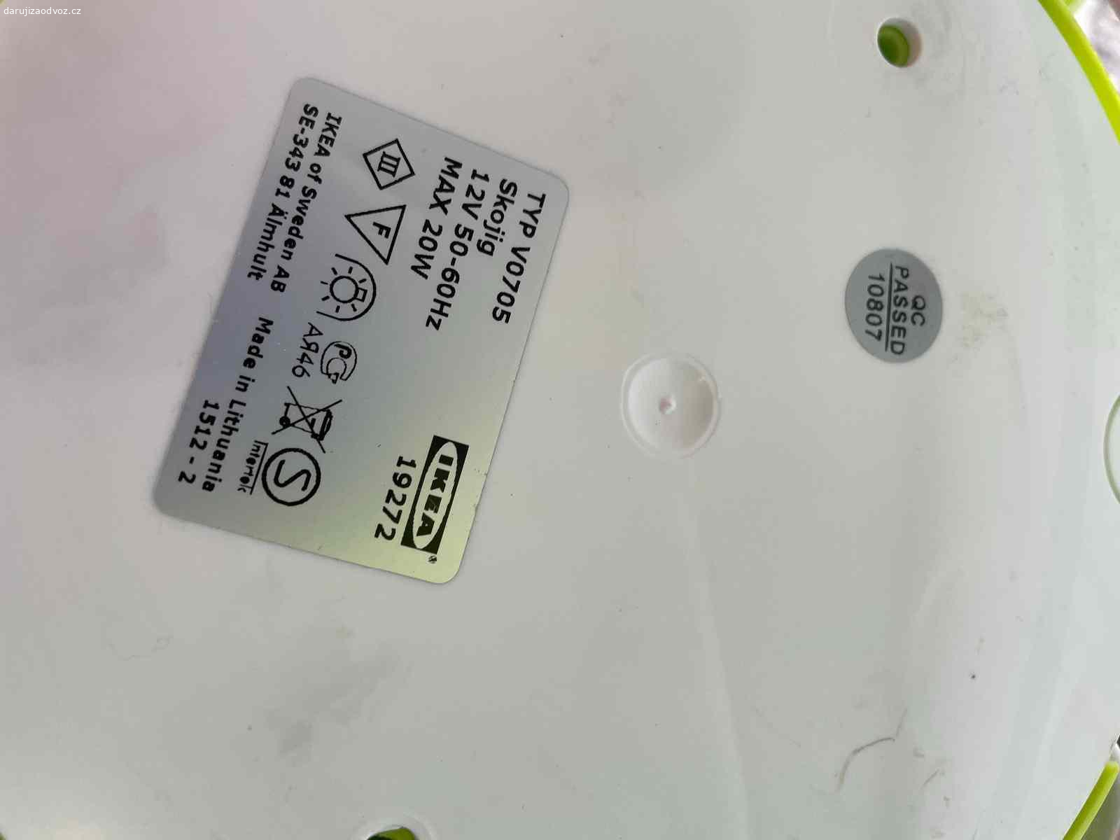 Dětská lampička na stěnu. Daruji dvě dětské lampičky s montáží na stěnu.