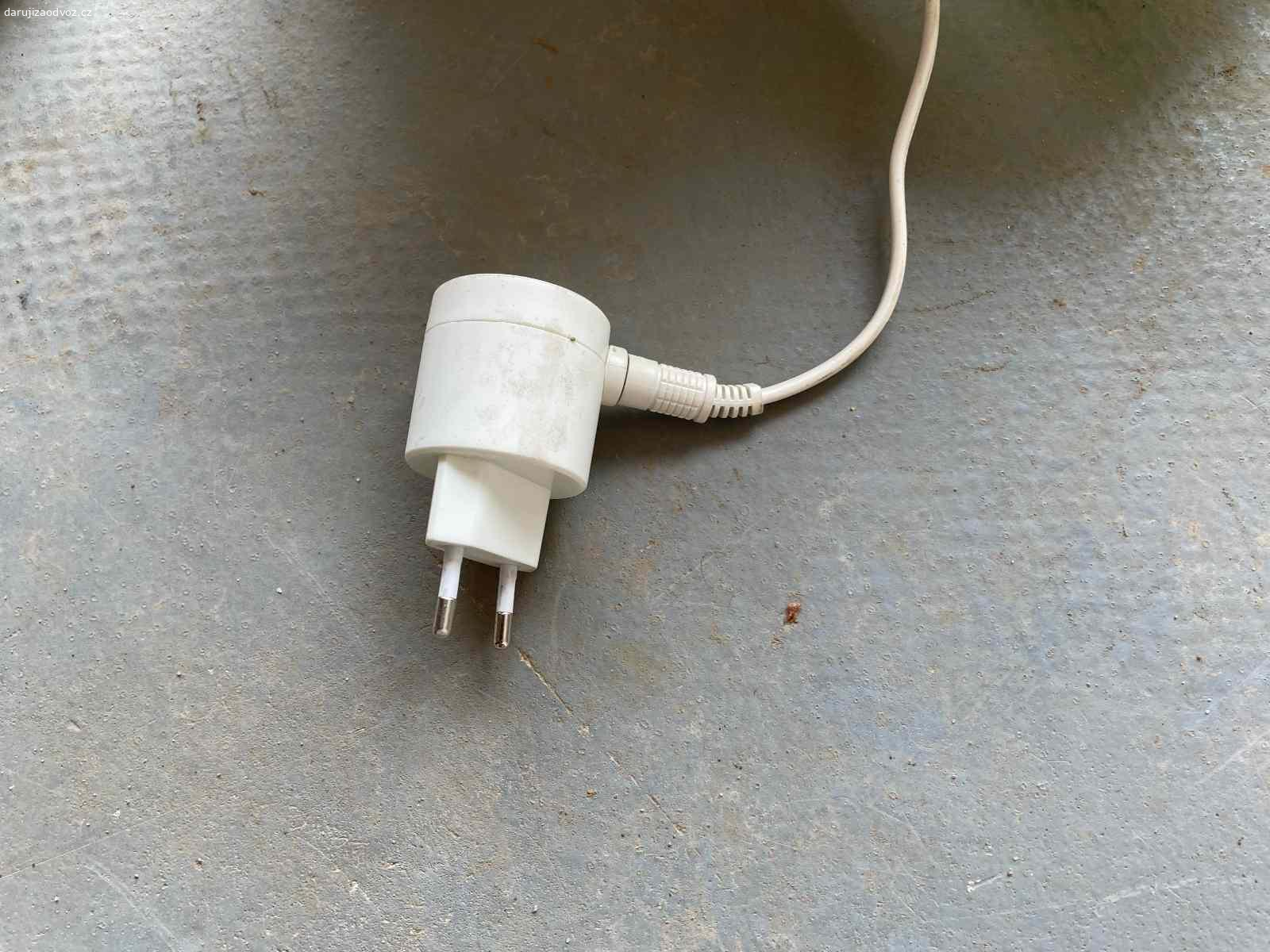 Dětská lampička na stěnu. Daruji dvě dětské lampičky s montáží na stěnu.