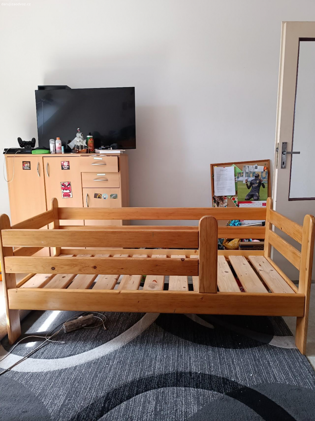 Dětská postel SPĚCHÁ. cca 160 cm
místo předání Chvaletice