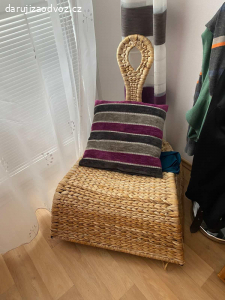 Dětská postýlka a kreslo