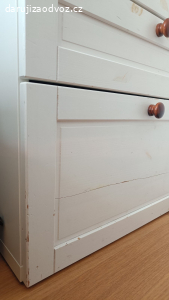 Dětská skříň dřevěná bílá Ikea se zásuvkami
