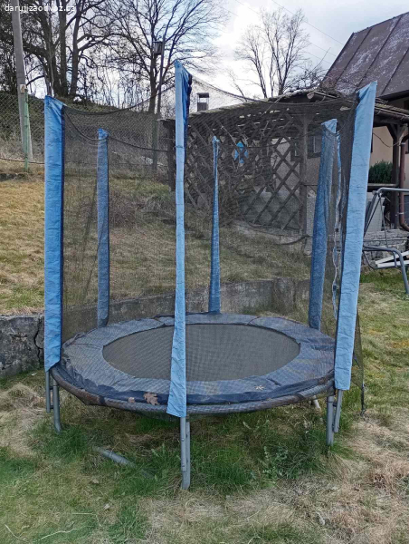 Dětská trampolína