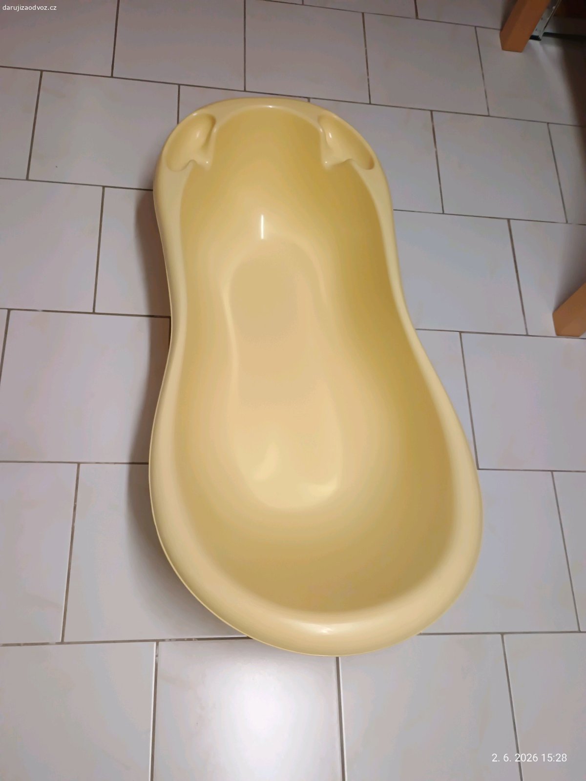 Dětská vanička. Daruji za odvoz dětskou vaničku. Vanička ve výborném stavu.